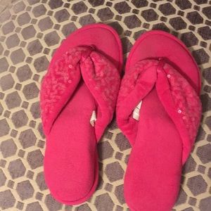 EUC dearfoam pink slippers medium 7/8